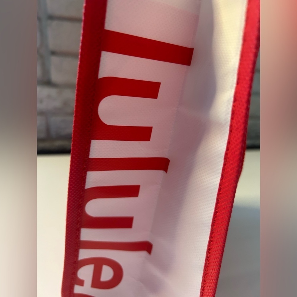 Lululemon empty shopping bag or tote new red and white stripes - Picture 5 of 11